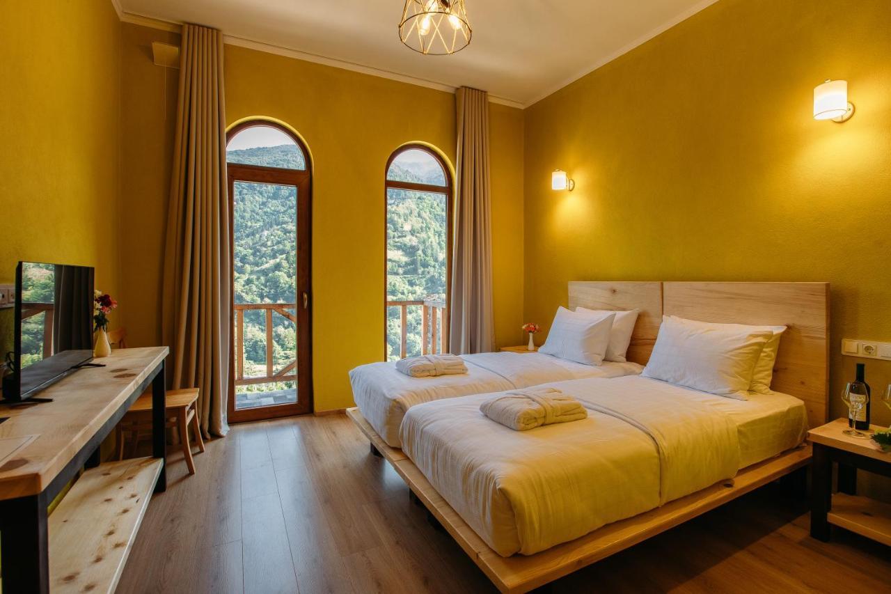 Hotel Chateau Iveri Varjanisi 外观 照片