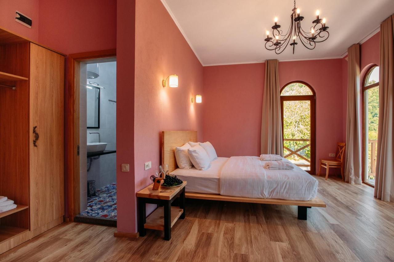 Hotel Chateau Iveri Varjanisi 外观 照片