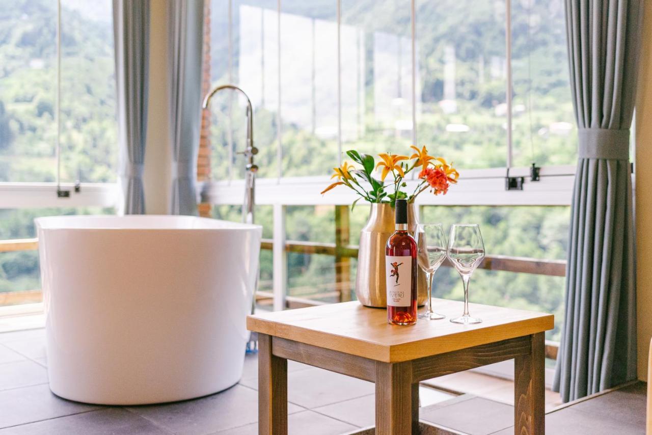 Hotel Chateau Iveri Varjanisi 外观 照片
