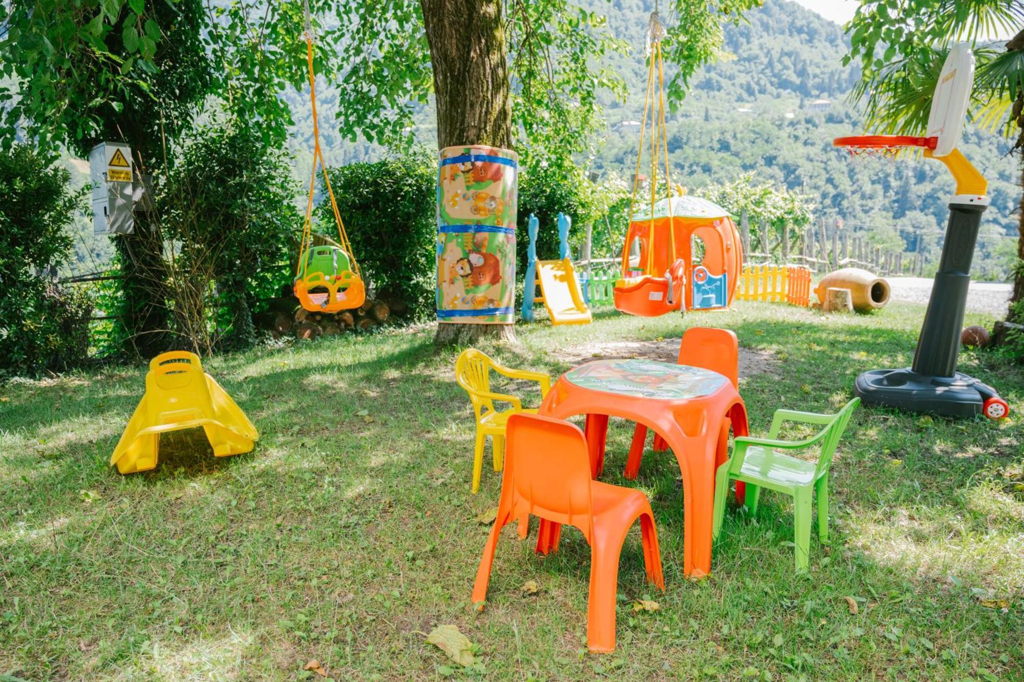 Hotel Chateau Iveri Varjanisi 外观 照片